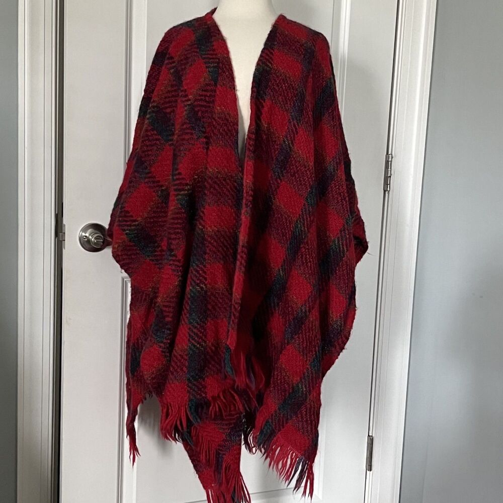 Boyne Valley Weavers Wool Blend Red Plaid Fringed Cape Ireland Womens One Size